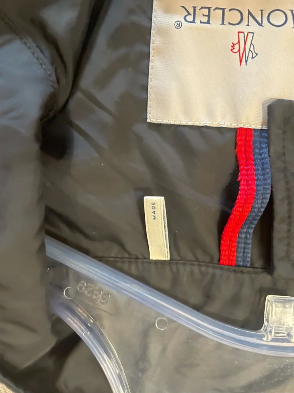 Moncler Black Men's Windbreaker Jacket with Red Trim - Picture 12 of 14